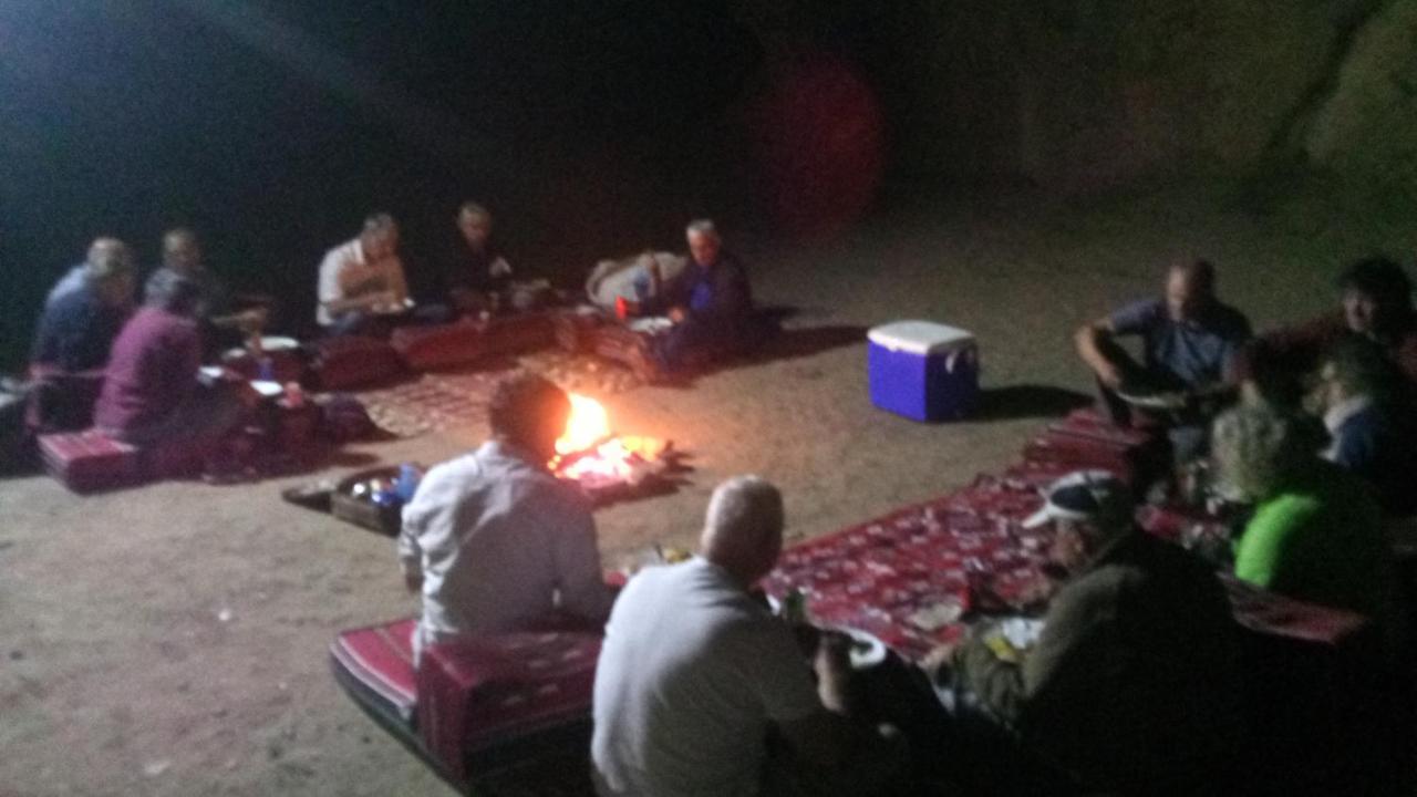 Wonderful Friends House Hotel Wadi Musa Exterior foto