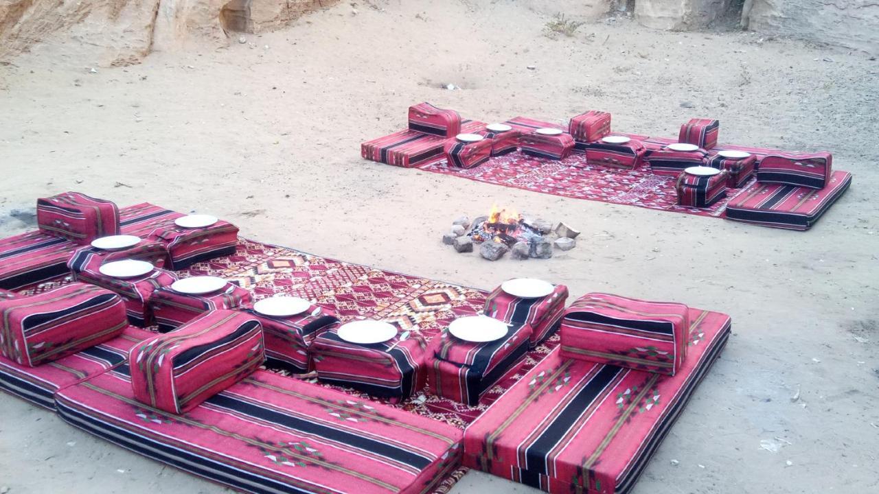 Wonderful Friends House Hotel Wadi Musa Exterior foto