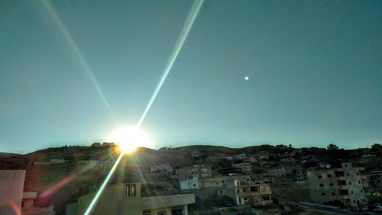 Wonderful Friends House Hotel Wadi Musa Exterior foto